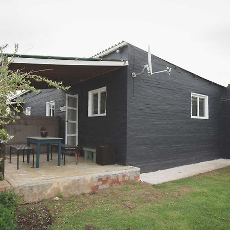Beyond Urban Cottages สตอร์มริเวอร์ ภายนอก รูปภาพ