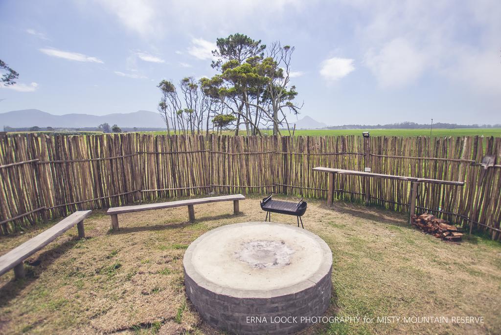 Beyond Urban Cottages สตอร์มริเวอร์ ภายนอก รูปภาพ